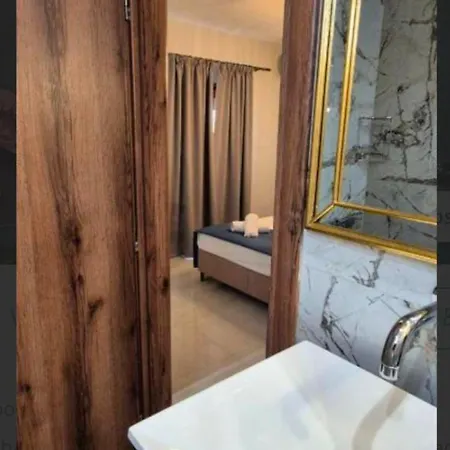 Apartment J&b