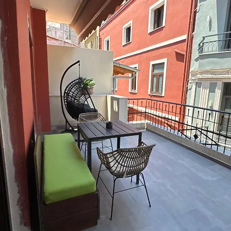 Apartment J&b